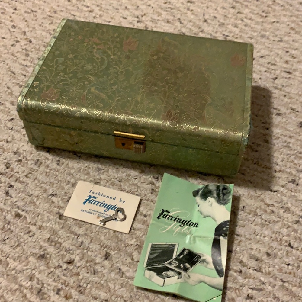 Vintage 1950’s Jewelry Box